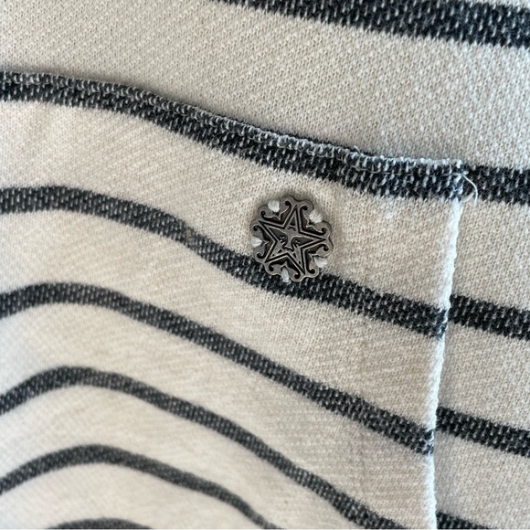 Obey Propaganda We Dream
Alone Hoodie Sweater Size Large - Picture 4 of 9